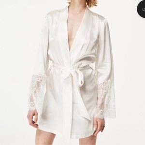 CAMI NYC silk robe size xl